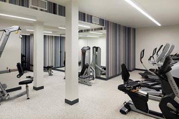 24/7 Fitness Center